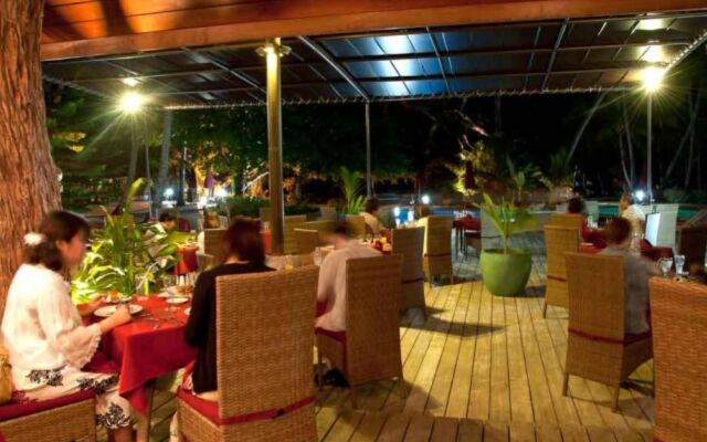 Oure Lodge Beach Resort