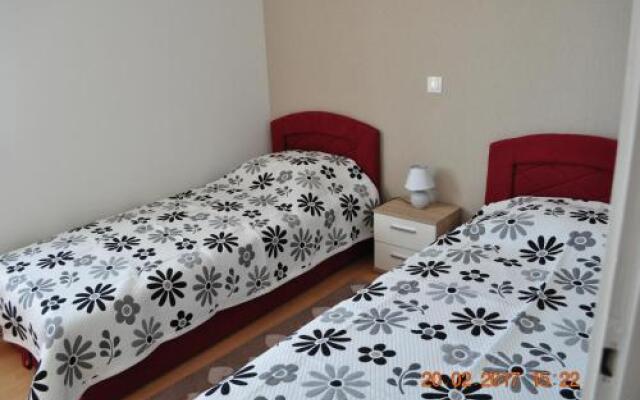Apartment Dragica 2