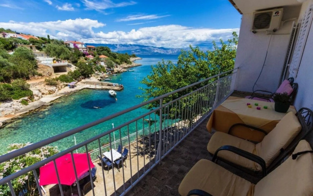Sea View - 7 m From Beach - A1
