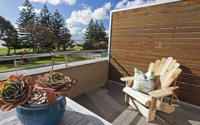 Aquabelle Apartments