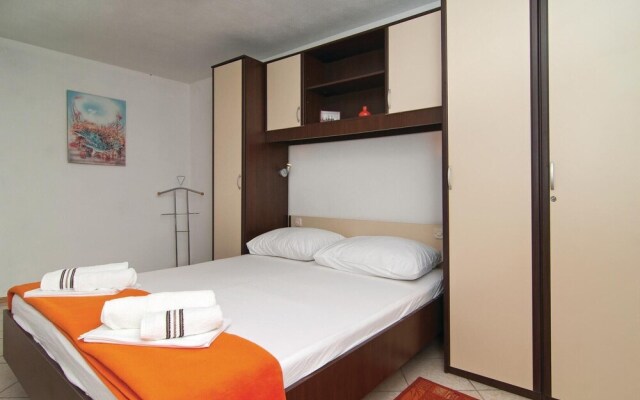 Stunning Apartment in Bol With 1 Bedrooms and Wifi