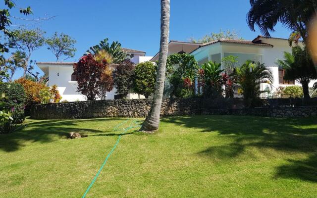 Playa Laguna 65 5 bedroom Villa
