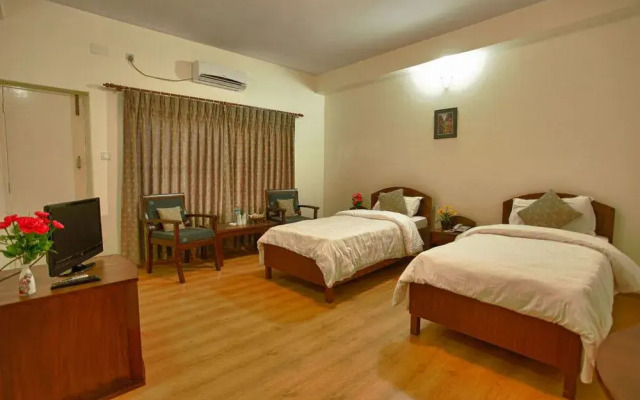 Himalayan crown lodge