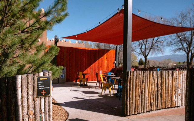 Taos Valley Lodge