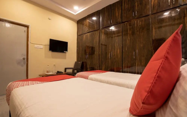 Hotel Pushpa Grand By OYO Rooms