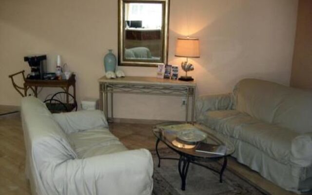 The Diplomat Beach Club Suites