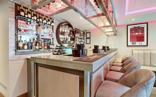 The Arc Hotel