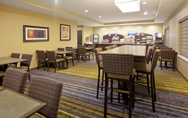 Holiday Inn Express Charleston-Kanawha City by IHG