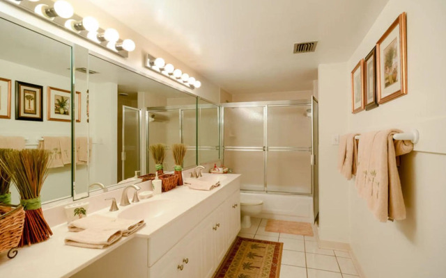 Sandpiper 305 by Ocean Properties