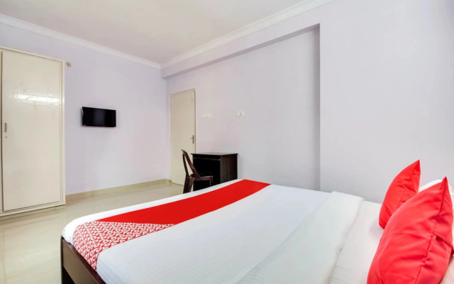 Stay Inn Luxury Service Apartments by OYO Rooms