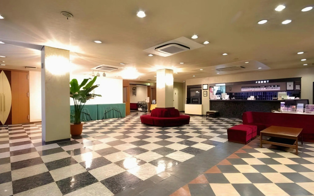 Leo Plaza Hotel – Lobby – Sasebo