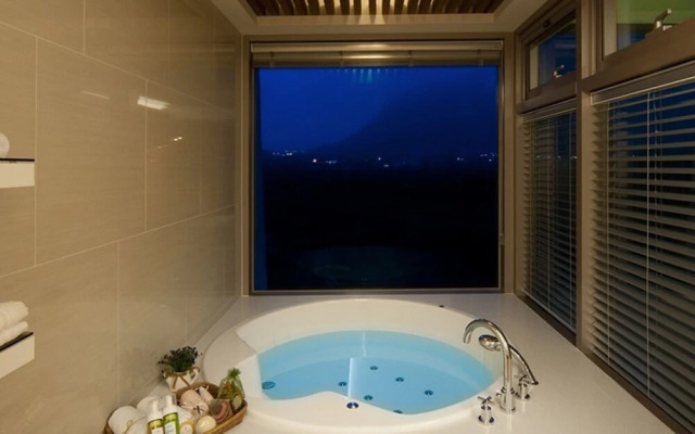 Seogwipo Commas And Resort