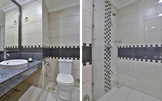 Capital O 23123 Hotel Kohinoor