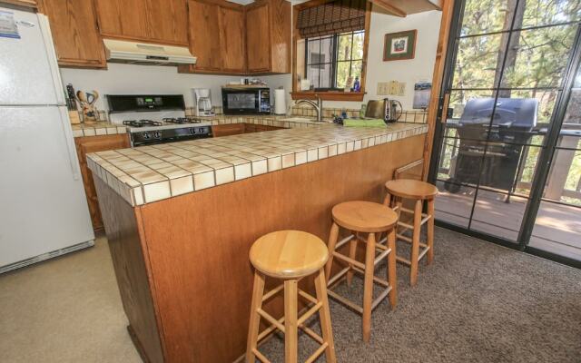 Crater Lake Villa