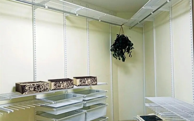 Academy Apartments