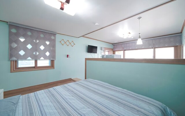 Yeongdeok Etermo Pension