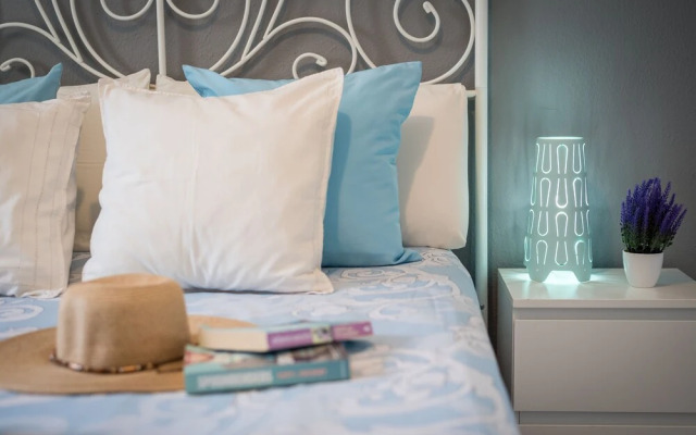 M4F Sweet Apartment Close to the Beach