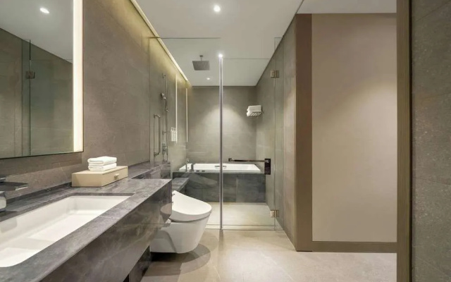 Courtyard by Marriott Danang Han River