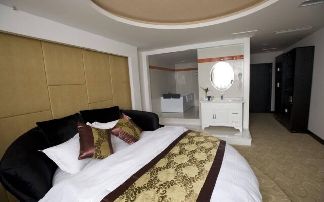 Omega Hotel