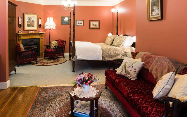Shelton-Lea B&B