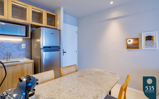 Apartamento no Condomínio Barra 535