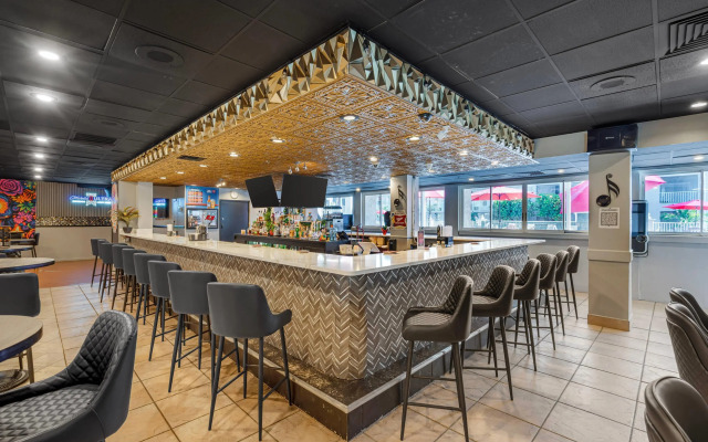 Quality Inn & Suites Conference Center