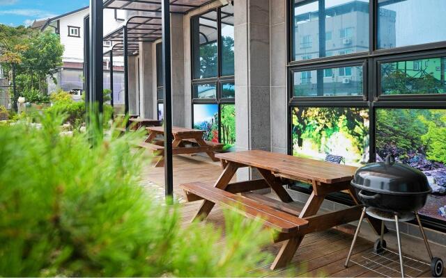 Gyeongju Gampo Four Seasons Pension