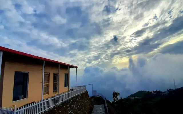 Clouds and You Blusalz Rural