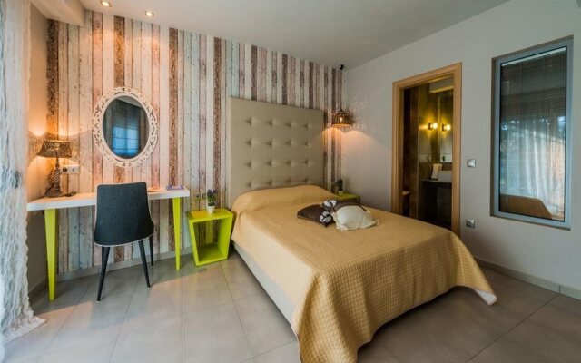 Flegra Beach Boutique Apartments