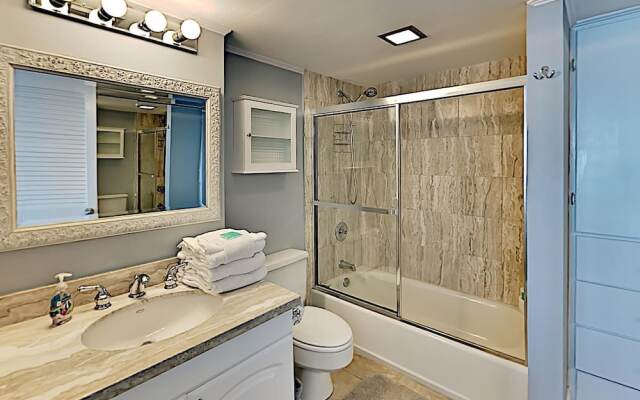 Sabine Yacht & Racquet by Southern Vacation Rentals