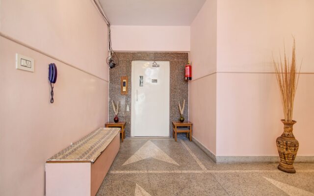 Pink Palace by FabHotel