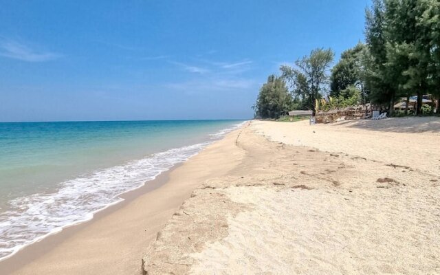 Lanta Village Resort