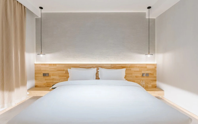 VINAWHISPER Boutique Hotel