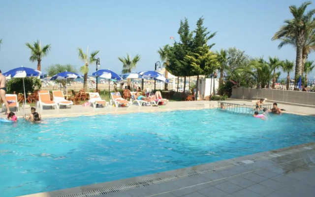 Admiral Hotel
