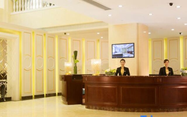 LongKing Xiamen Hotel (Gaoqi International Airport)