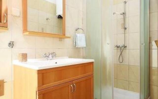 Apartments Pifar