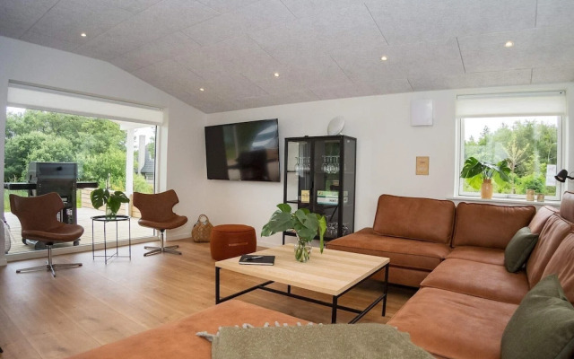 8 Person Holiday Home in Hurup Thy-by Traum