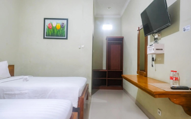 OYO 594 Joglo Manggisan Syariah