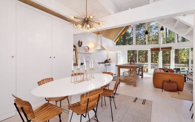 Mid-century Modern Chalet #1927