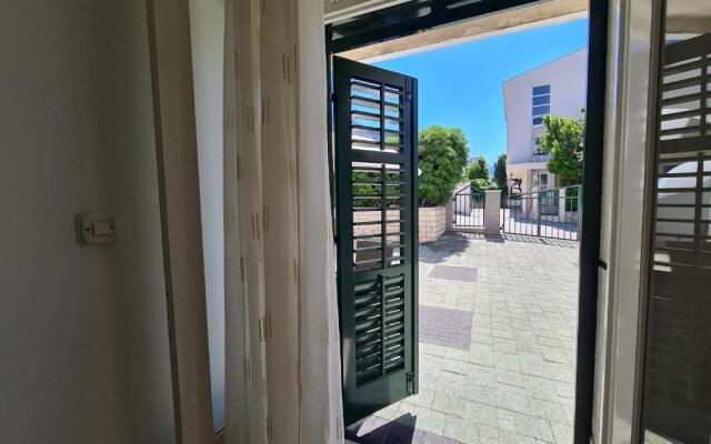 Apartments Srzic NO1