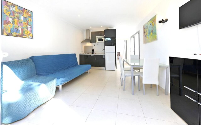 Apartment With one Bedroom in Cadaqués, With Enclosed Garden and Wifi