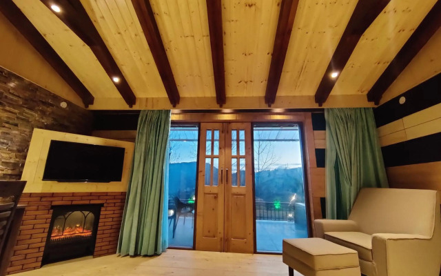OYO 9101 Shoghi Eco Valley