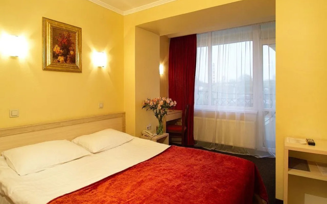 Отель «Соната»