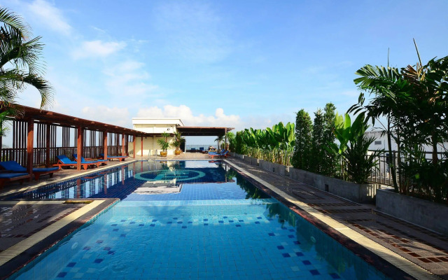 Baywalk Residence Pattaya By Thaiwat