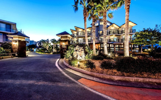T Island Resort