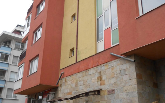 Апартамент Мур