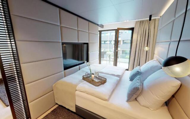 White Pearl Apartment 1.03