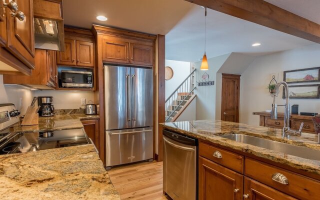 Andora 102 - 2 Br Condo