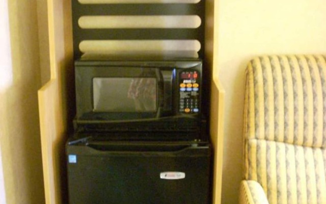 Marco LaGuardia Hotel & Suites