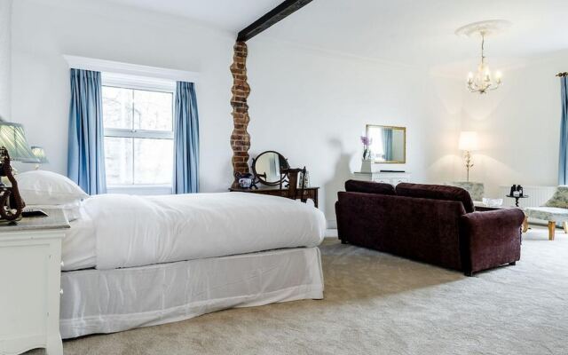 The Nightingale Hotel
